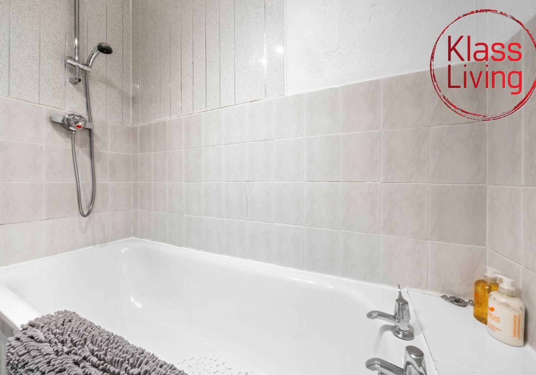 Elmbank Apartment By Klass Living Bellshill Esterno foto